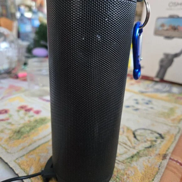 bluetooth speaker - Picture 1 of 3